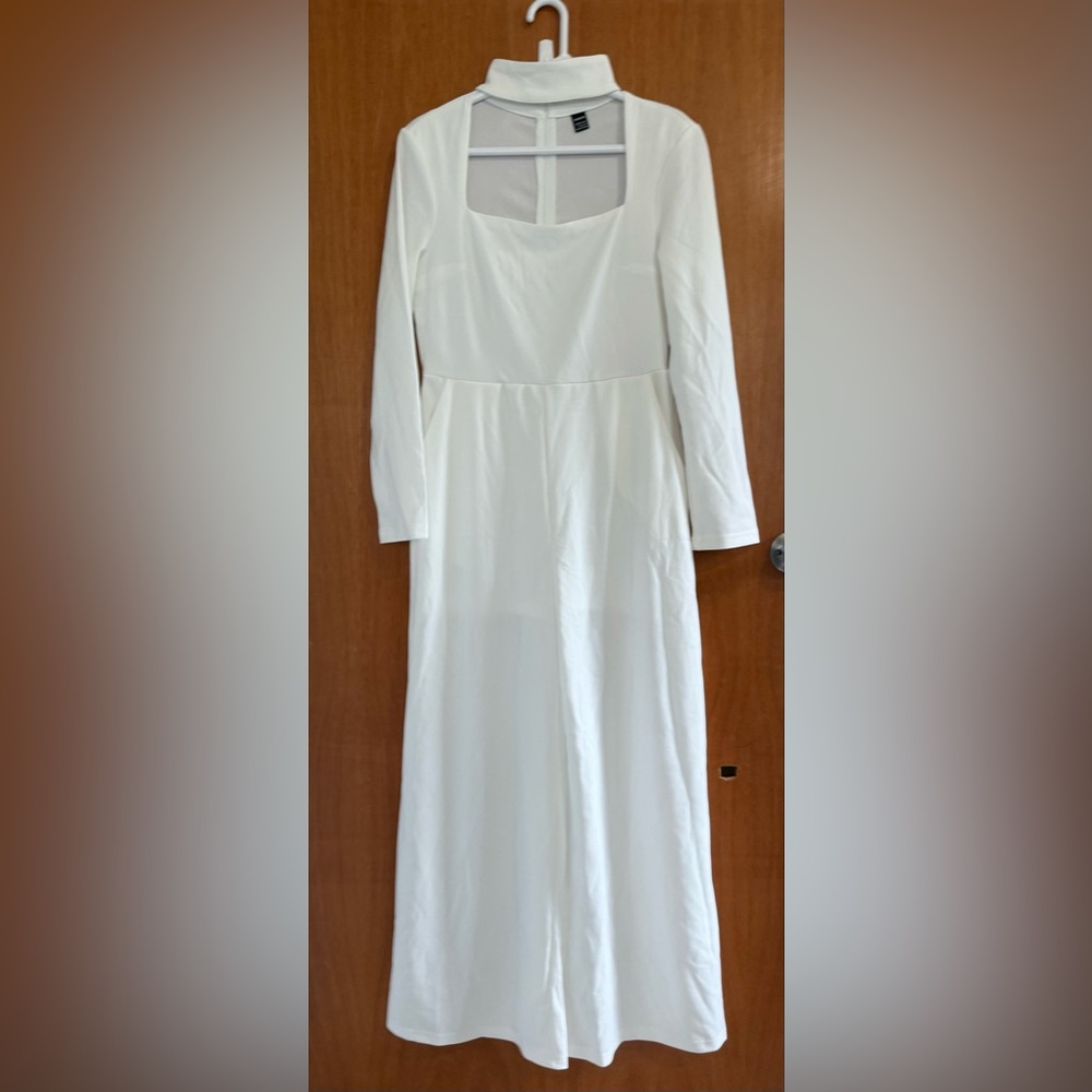 Pantsuit, white, square neckline with a high choker style collar. L, SHEIN, EUC - Picture 2 of 8
